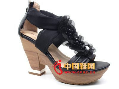 丝迪芬妮时尚女鞋 2012黑色高防水台粗跟时尚
